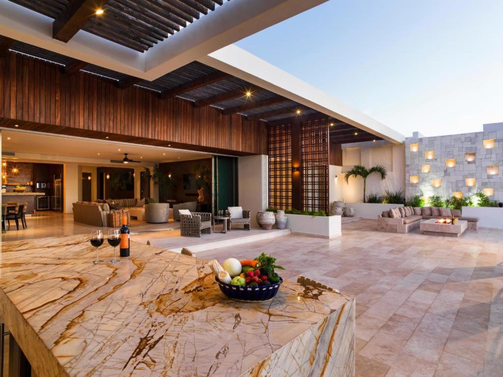 Ultra Exclusive Beachfront Villa Just Steps From The Sand With Butler Included San José del Cabo Exterior foto